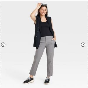 ✨NWT women’s mid rise slim straight fit side split trouser gray size 6 ✨